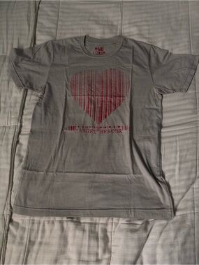 Project 7 Gray Short Sleeve Tee with Pink Graphic - S